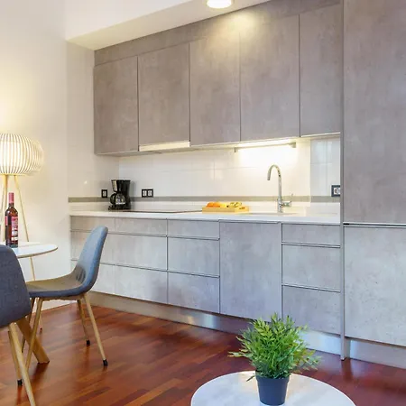Center Old Town - Happy Apartment *