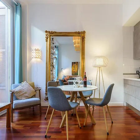 Apartament Center Old Town - Happy